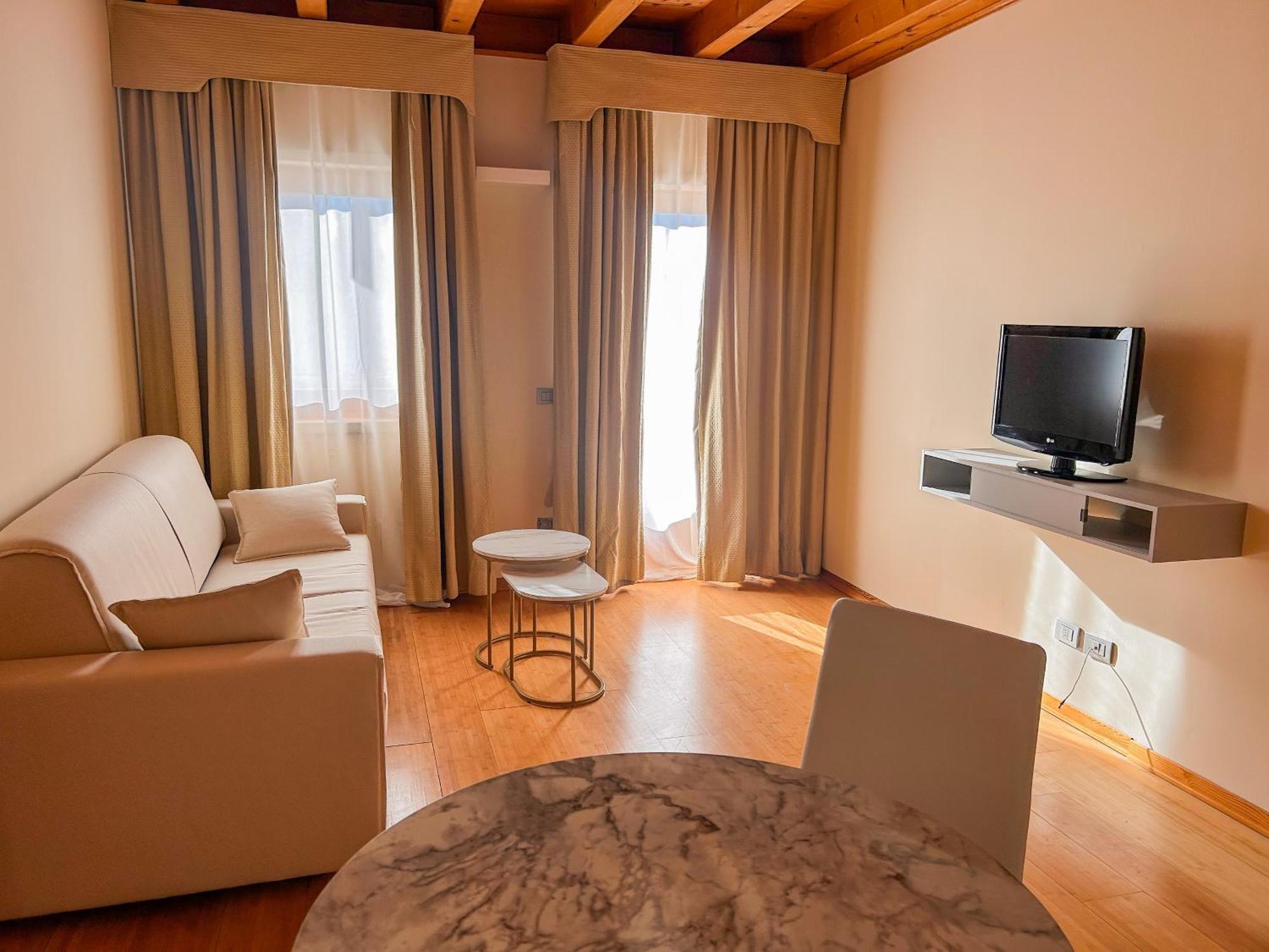 Hotel Della Torre 1850 Ponte San Marco エクステリア 写真